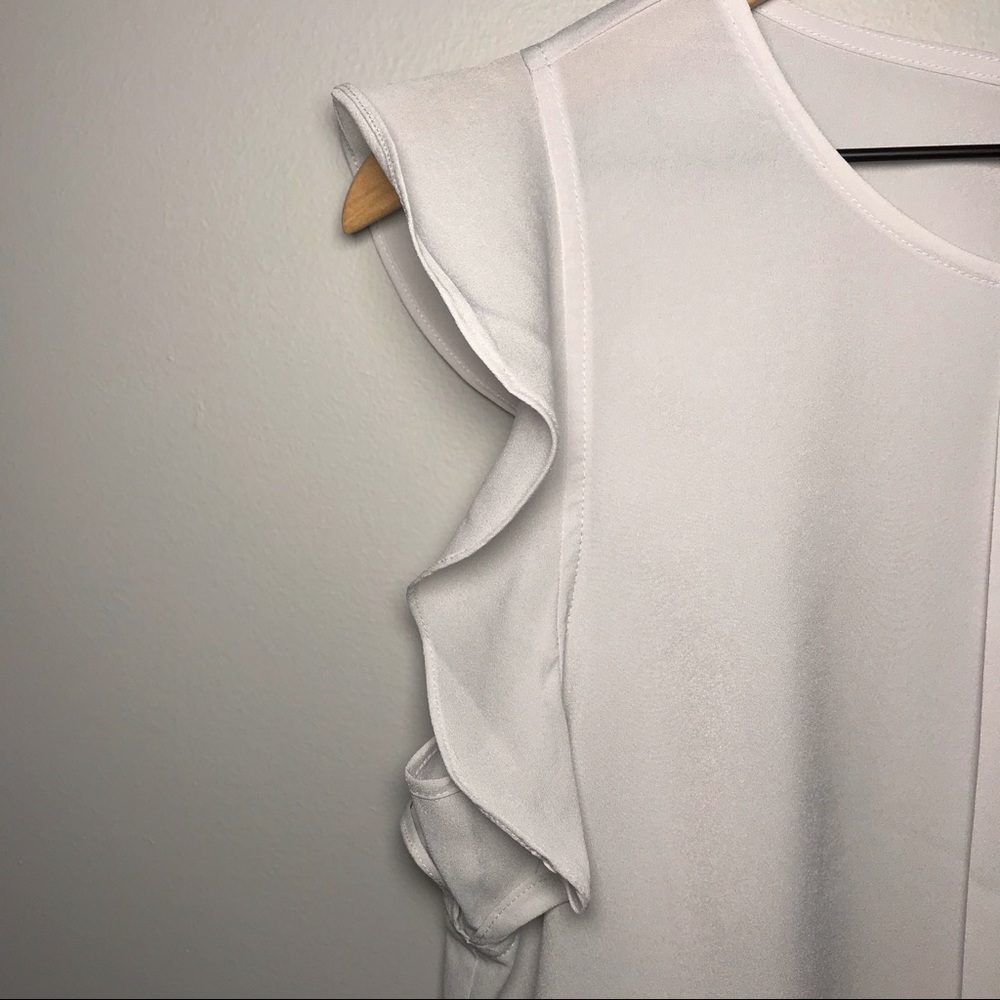 Banana Republic Factory Ruffle Cap Sleeve Top - Picture 4 of 8